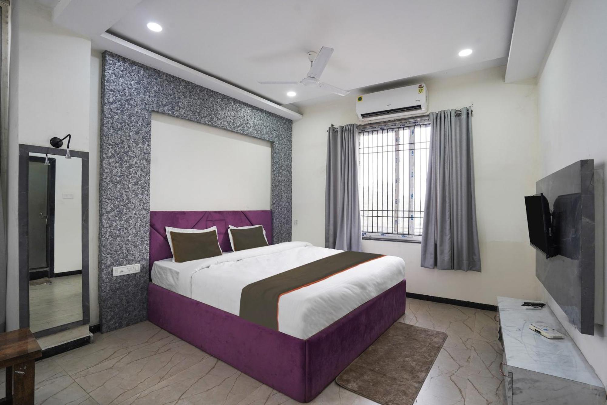 Townhouse Amanaka Formerly Hotel City Pride Rāipur Extérieur photo