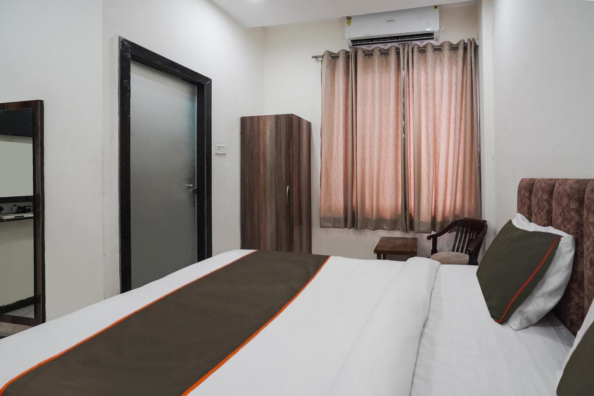 Townhouse Amanaka Formerly Hotel City Pride Rāipur Extérieur photo