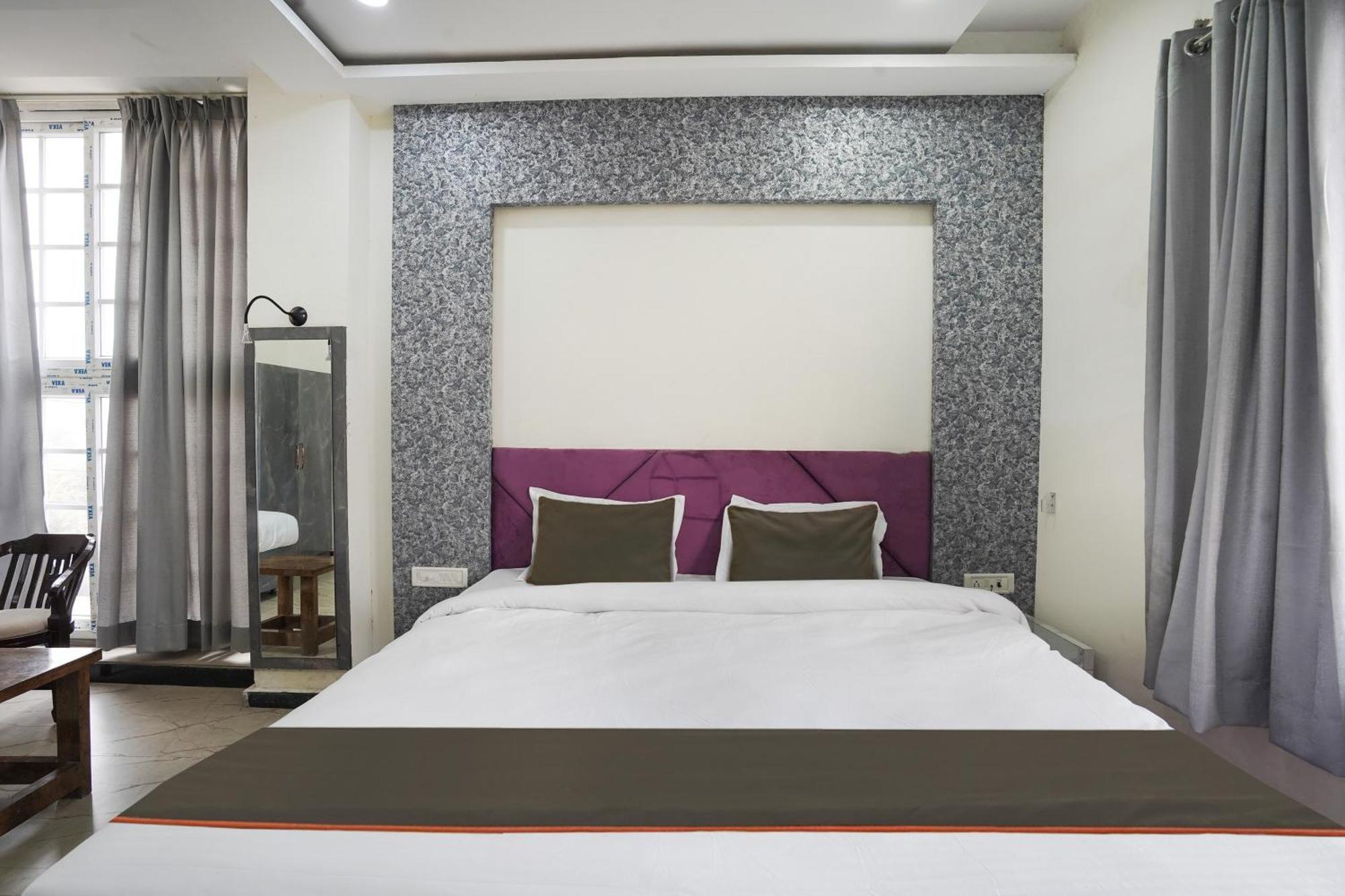 Townhouse Amanaka Formerly Hotel City Pride Rāipur Extérieur photo