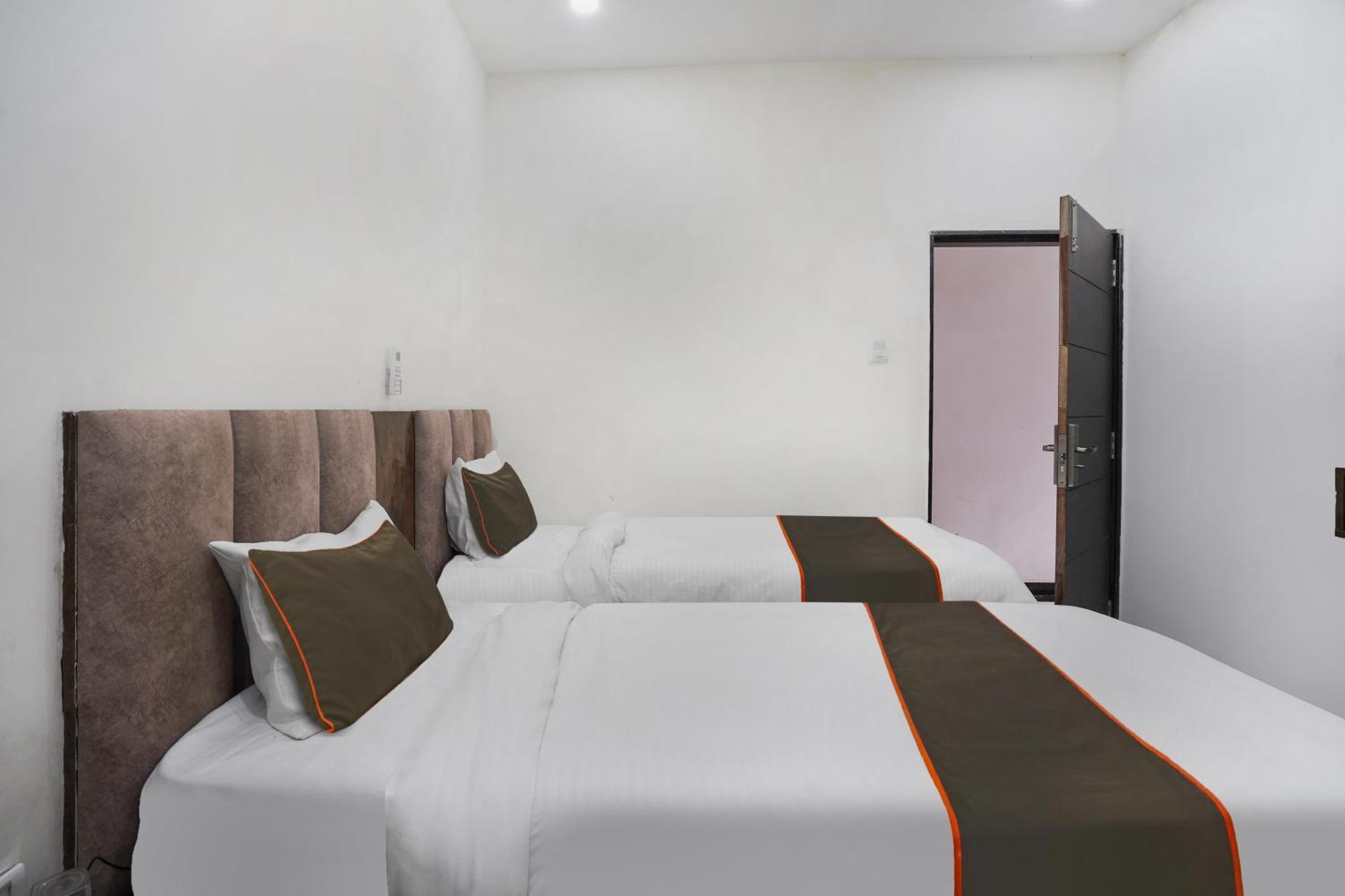 Townhouse Amanaka Formerly Hotel City Pride Rāipur Extérieur photo