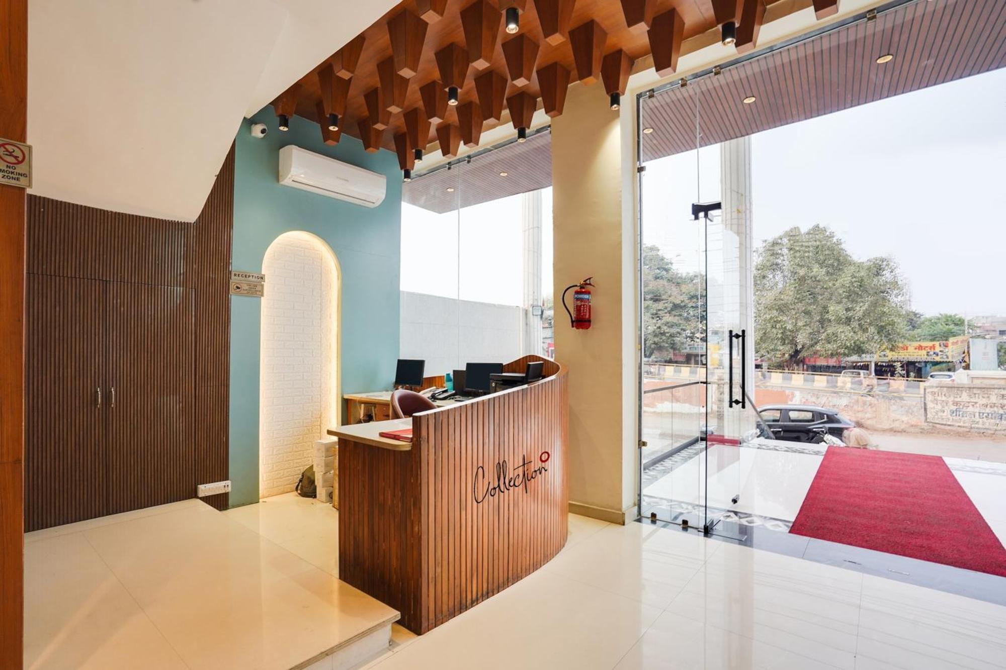 Townhouse Amanaka Formerly Hotel City Pride Rāipur Extérieur photo